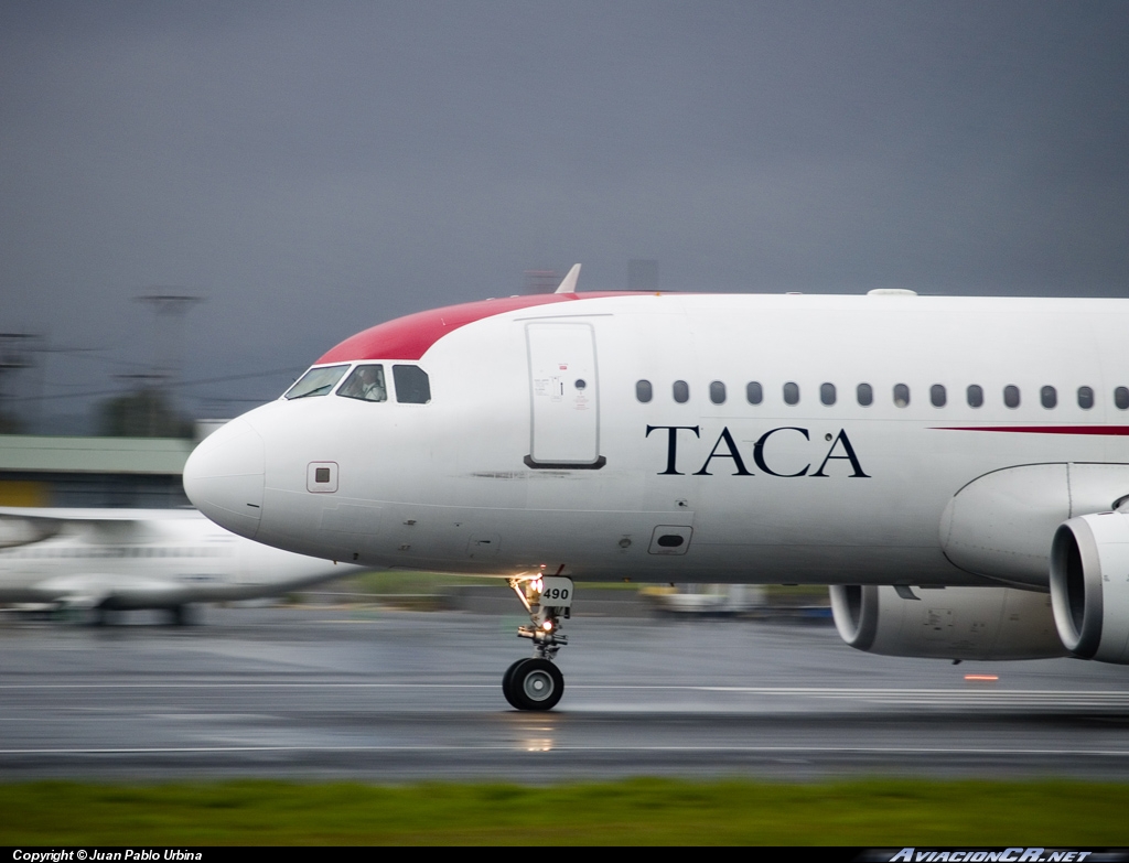 N490TA - Airbus A320-233 - TACA