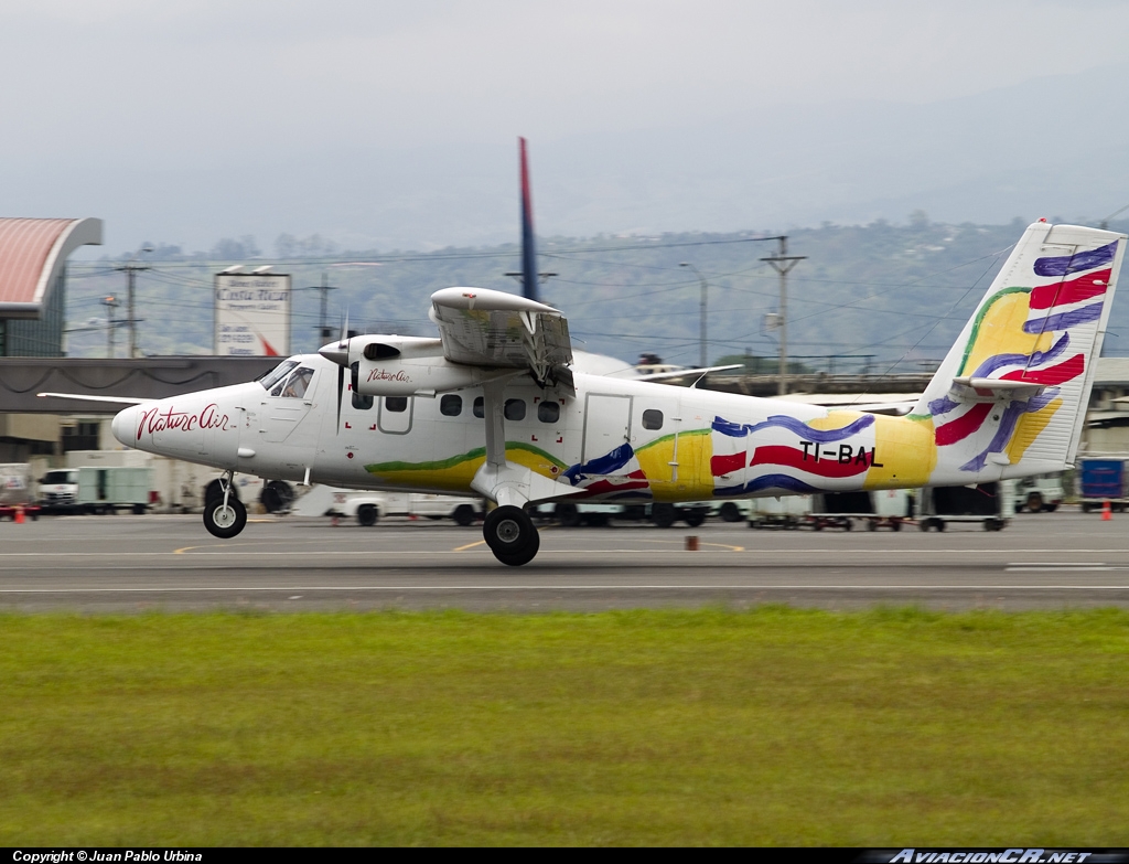 TI-BAL - De Havilland Canada DHC-6-300 Twin Otter - Nature Air