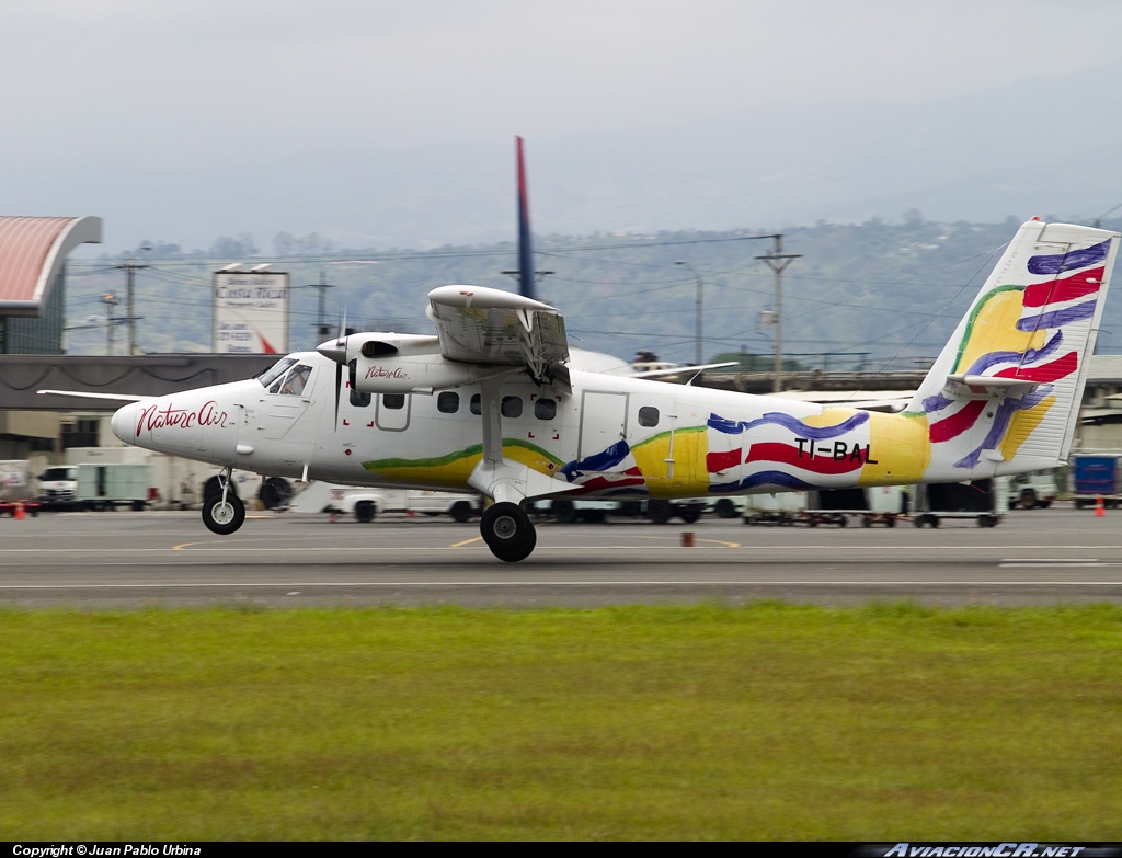 TI-BAL - De Havilland Canada DHC-6-300 Twin Otter - Nature Air