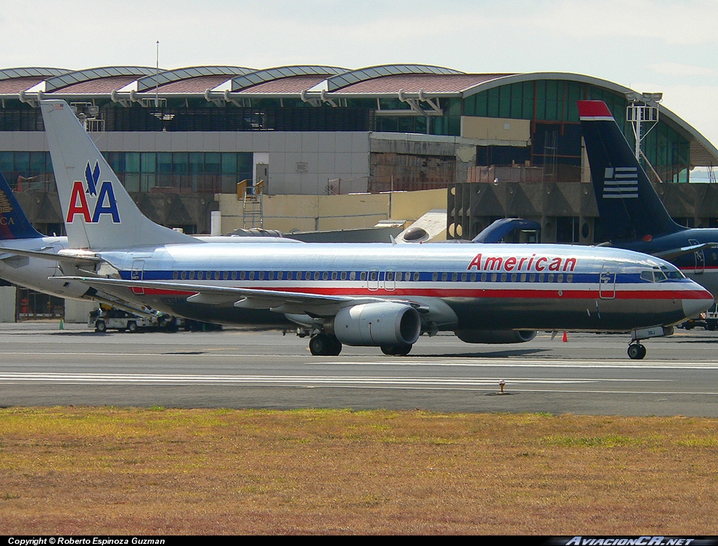N932AN - Boeing 737-823 - American Airlines