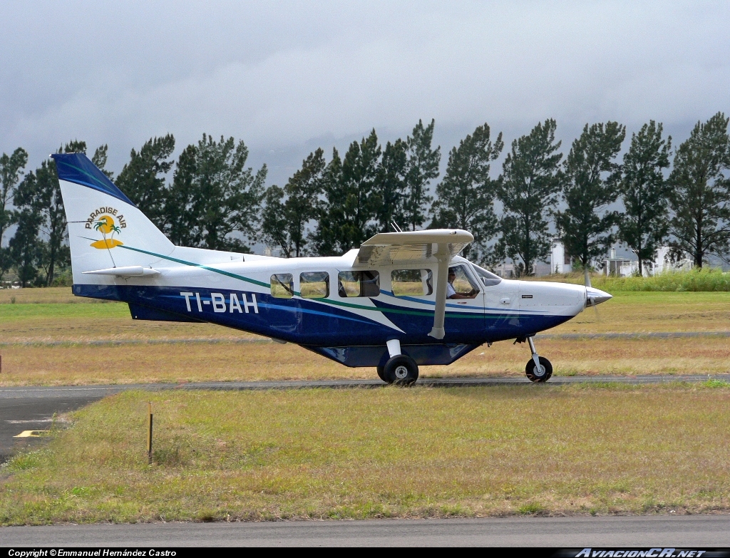 TI-BAH - Gisspland Aviation GA-8 Airvan - Paradise Air