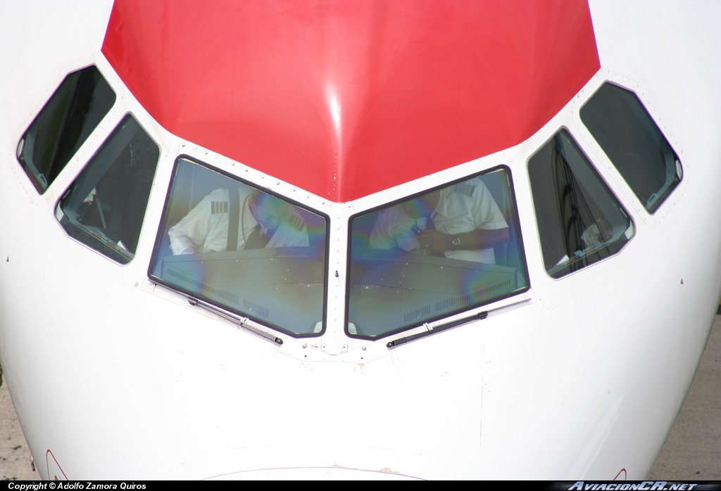 N490TA - Airbus A320-233 - TACA