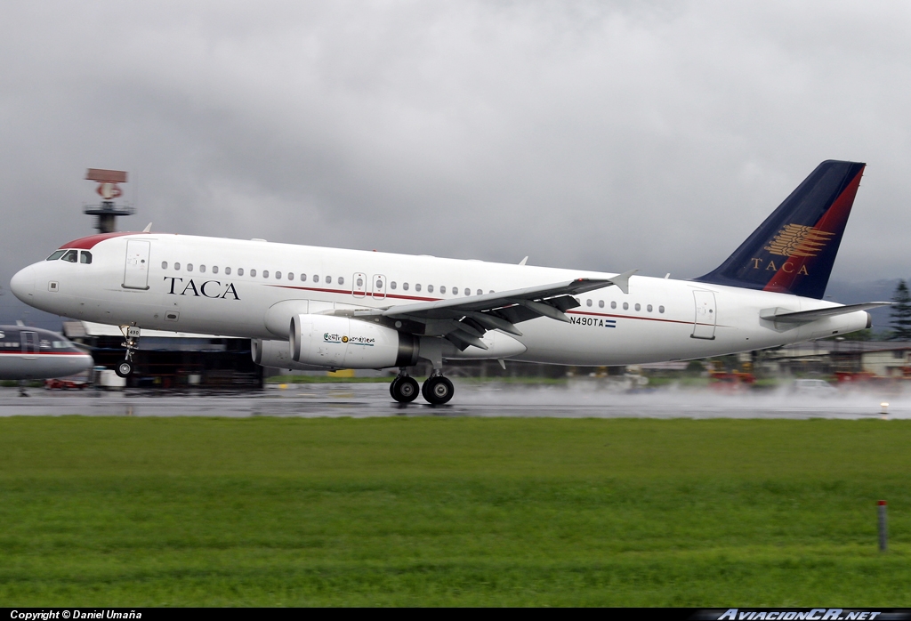 N490TA - Airbus A320-233 - TACA