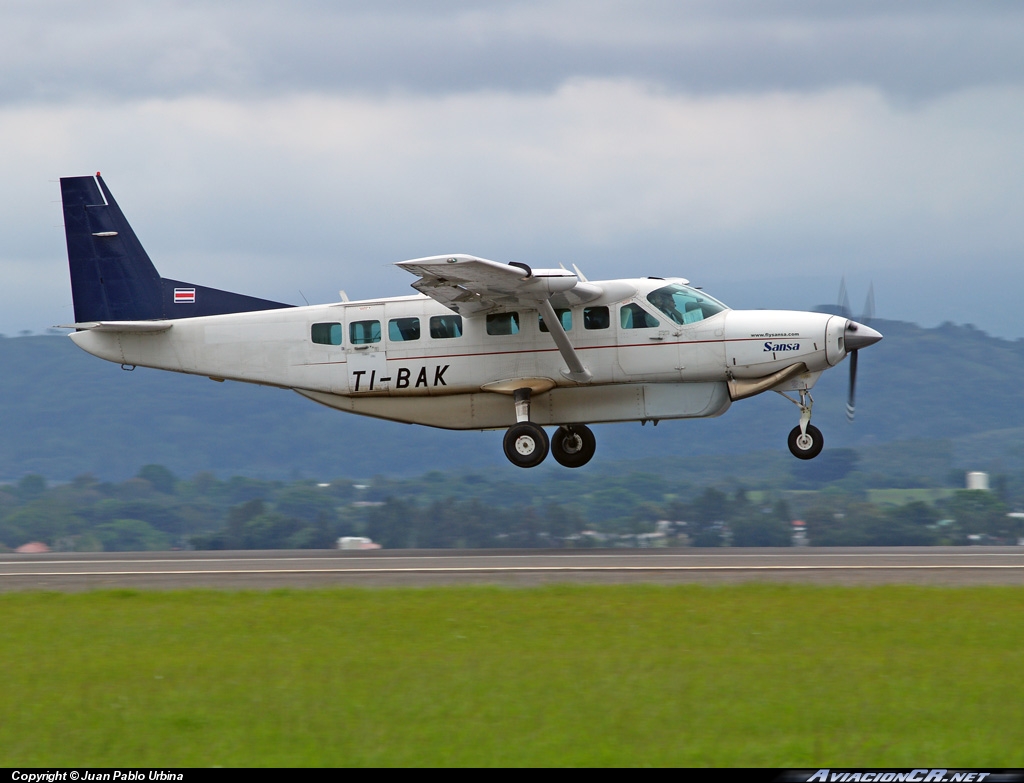 TI-BAK - Cessna 208B Grand Caravan - SANSA - Servicios Aereos Nacionales S.A.