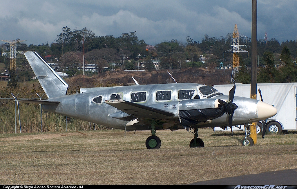 TI-ATH - Piper PA-31 - ATASA