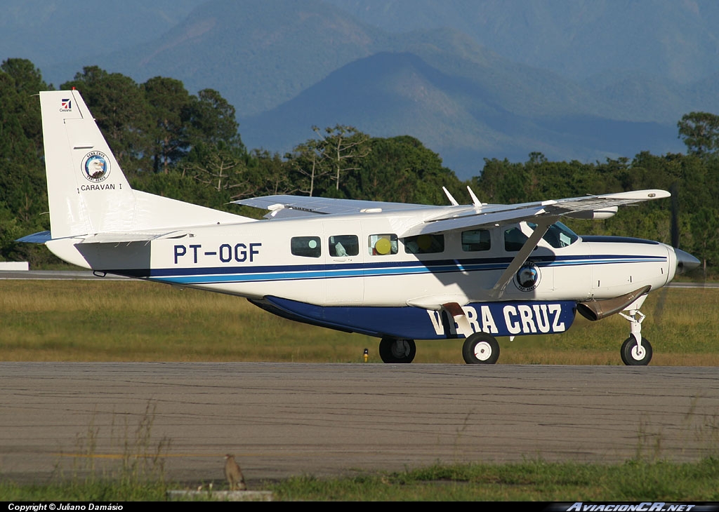 PT-OGF - Cessna 208 Caravan I - Vera Cruz Taxi Aéreo