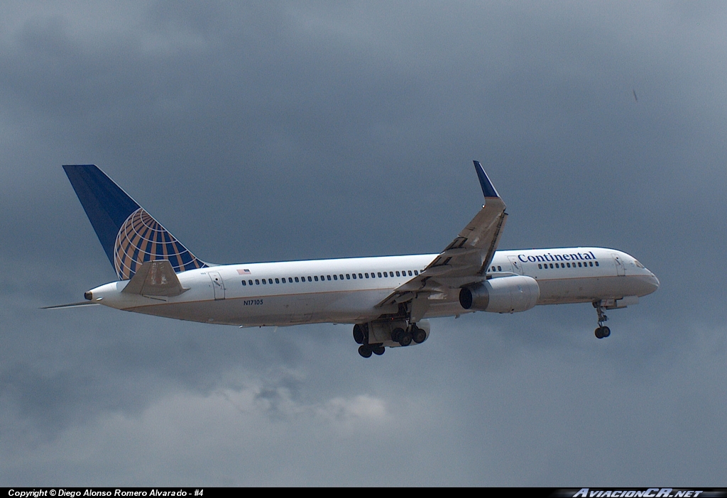 N17105 - Boeing 757-224 - Continental Airlines