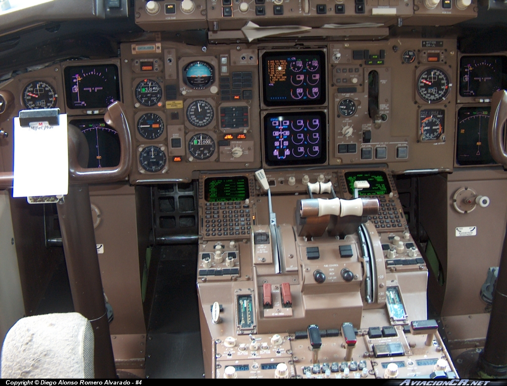 N17105 - Boeing 757-224 - Continental Airlines