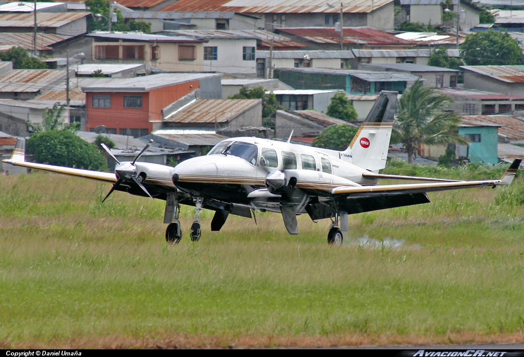 TI-AMX - Piper PA-31-325 - Privado (Corporación PIPASA)