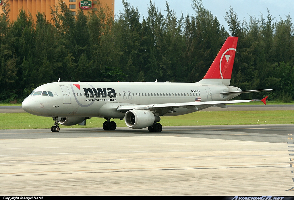 N309US - Airbus A320-211 - Northwest Airlines