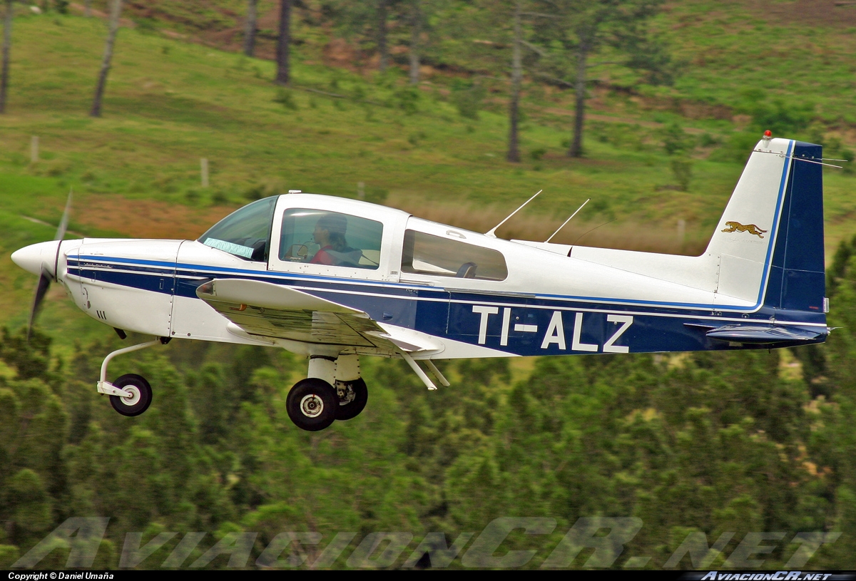 TI-ALZ - Grumman American AA-5-A - ECDEA - Escuela Costarricense de Aviación