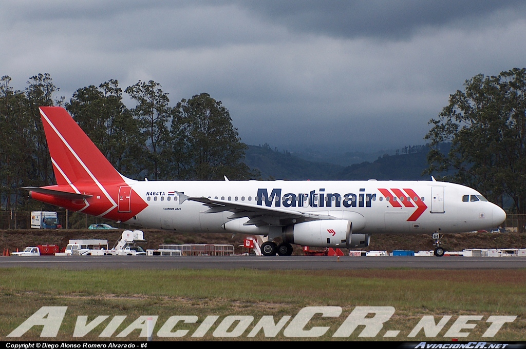 N464TA - Airbus A320-233 - Martinair