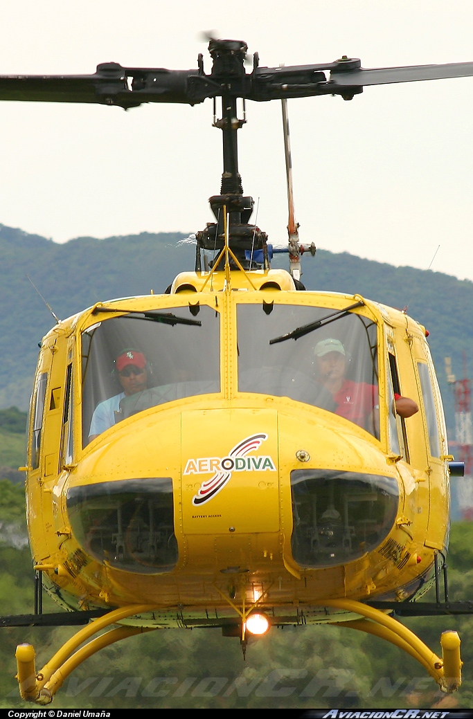 TI-AZM - Bell 205 - Aerodiva