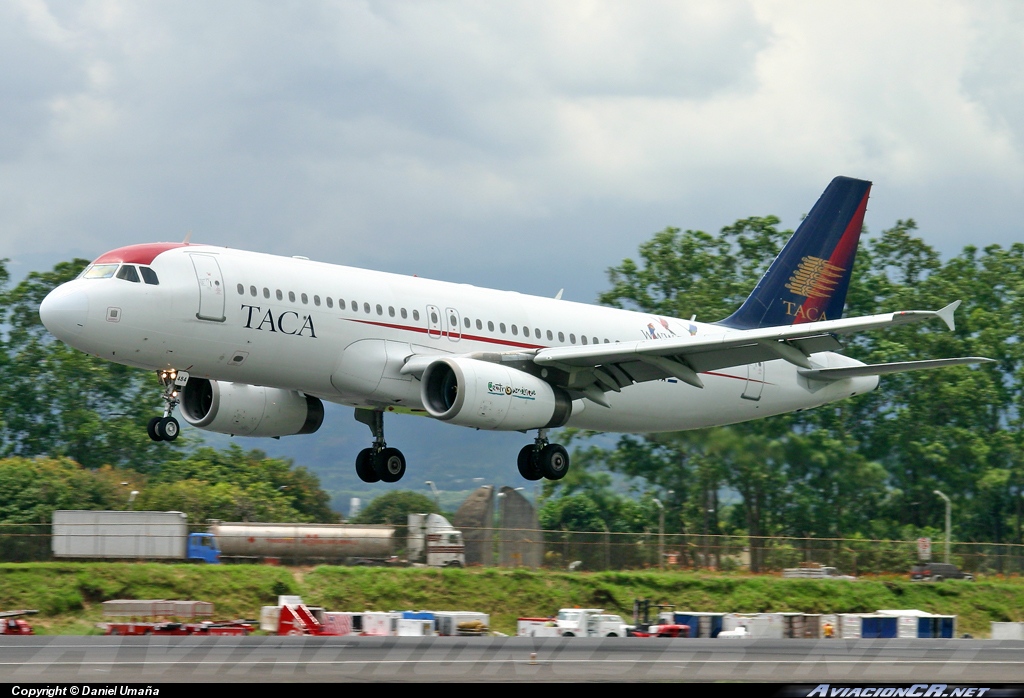 N484TA - Airbus A320-233 - TACA