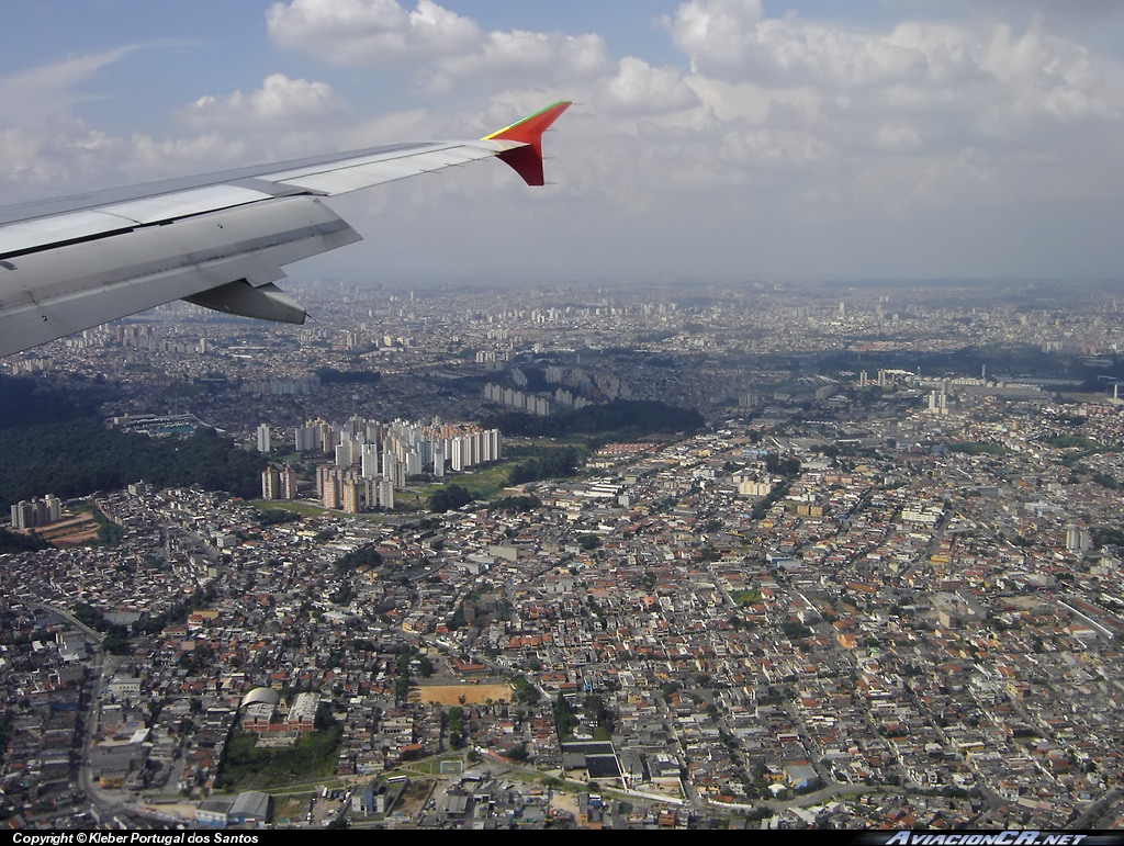 PR-MAV - Airbus A320-200 - TAM