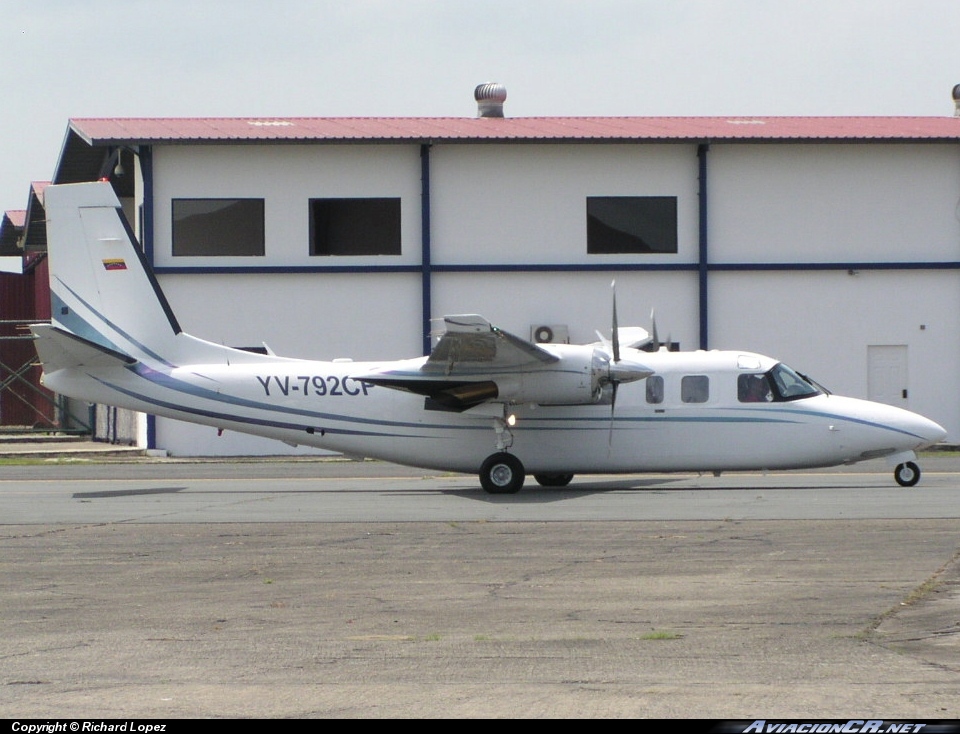YV-792CP - Rockwell Aerocommander 690 - Privado