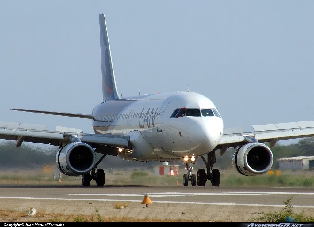 CC-COO - Airbus A320-200 - LAN Chile