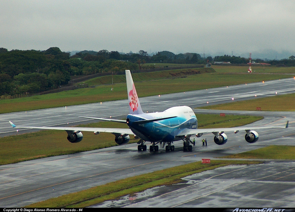 B-18210 - Boeing 747-409 - China Airlines