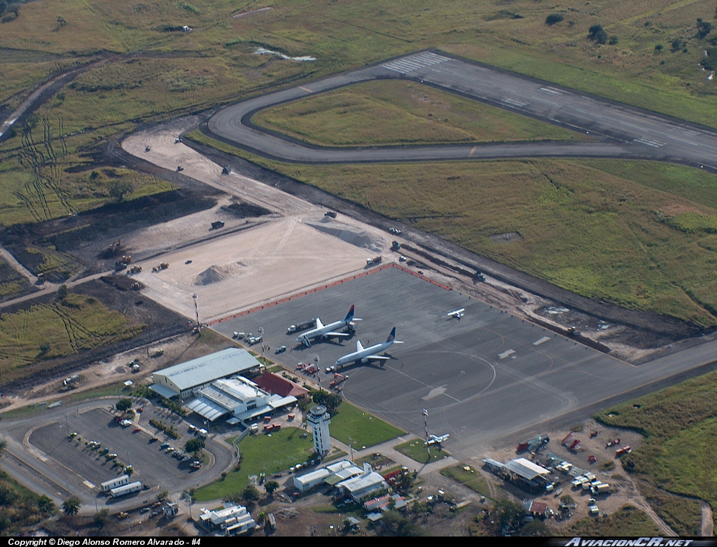 MRLB - Aeropuerto - Rampa