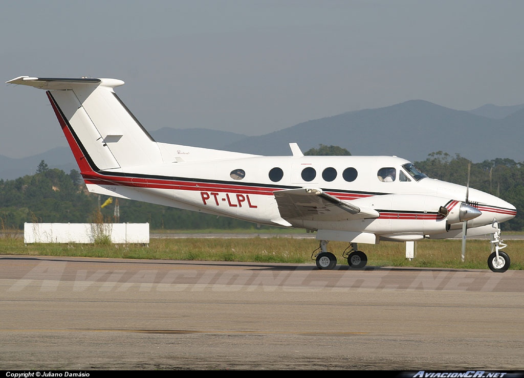 PT-LPL - Beechcraft King Air F-90 - Privado
