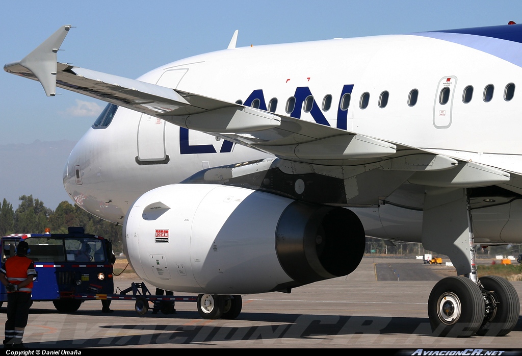 CC-COX - Airbus A319-132 - LAN Chile