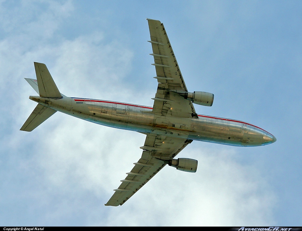 N19059 - Airbus A300B4-605R - American Airlines