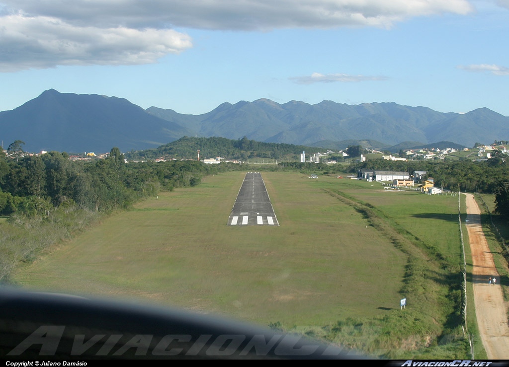 PT-NYZ - Embraer EMB-712 - Privado