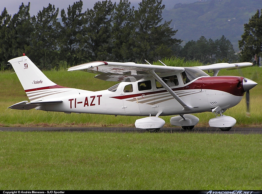 TI-AZT - Cessna 206 - Aires de pavas