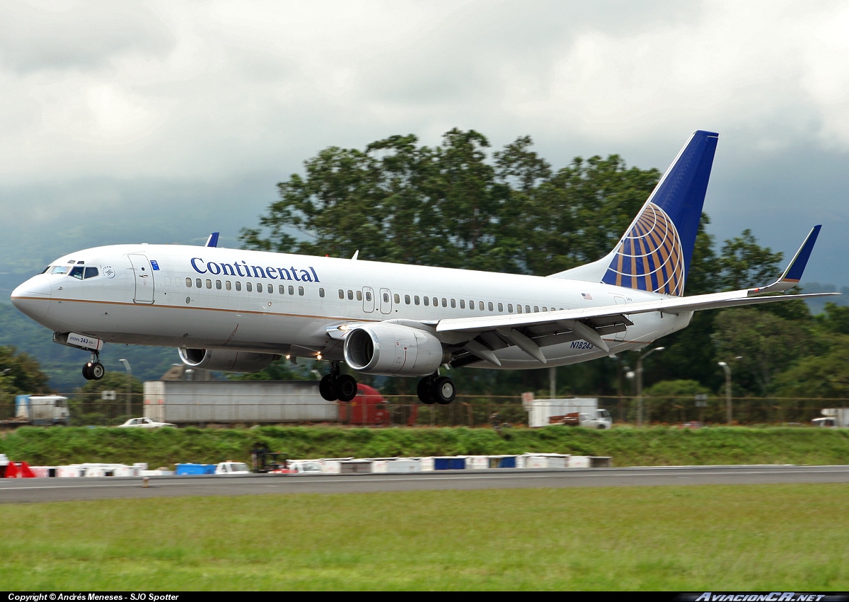 N18243 - Boeing 737-824 - Continental Airlines
