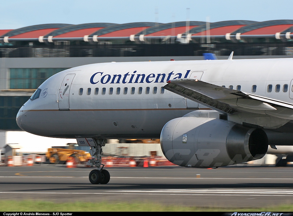 N14120 - Boeing 757-224 - Continental Airlines