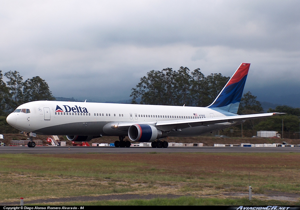 N176DZ - Boeing 767-332 - Delta Air Lines