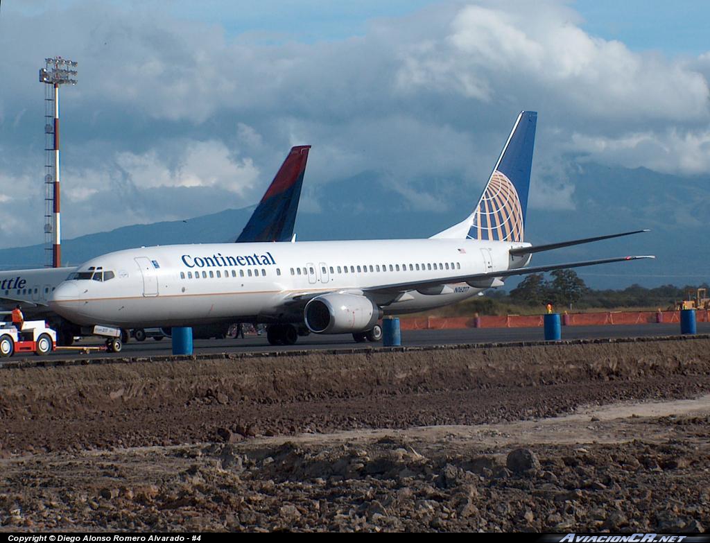 N16217 - Boeing 737-824 - Continental Airlines