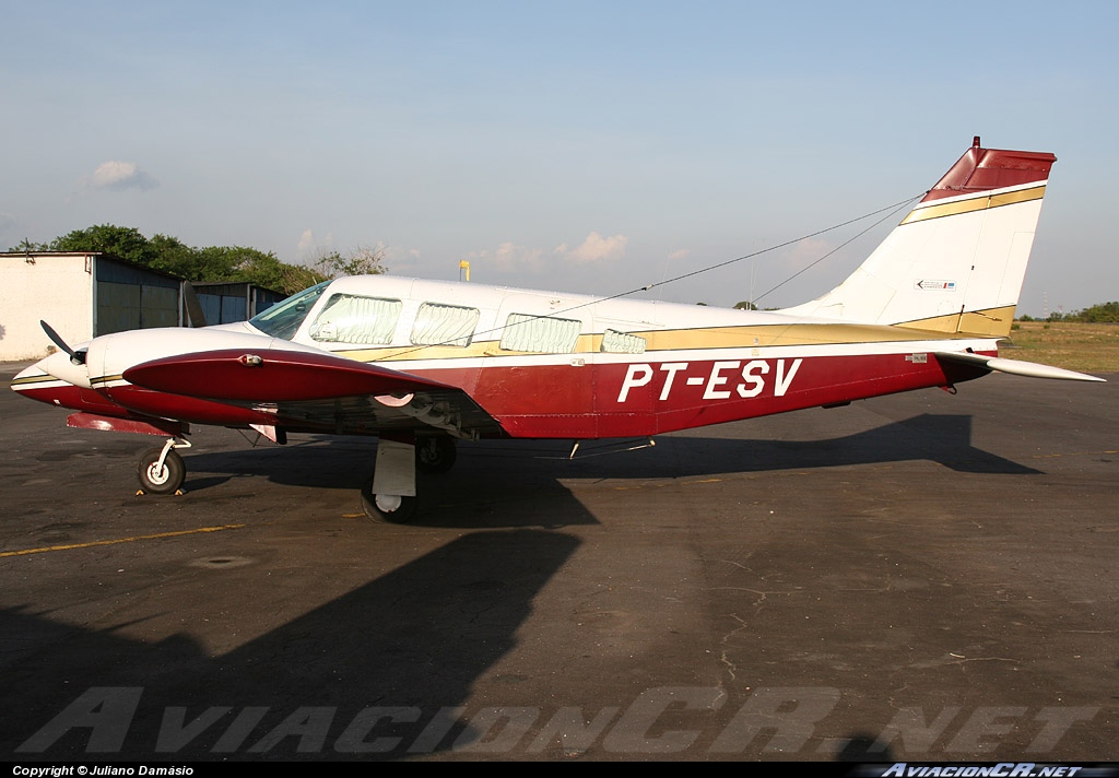 PT-ESV - Embraer 810 Seneca - Privado