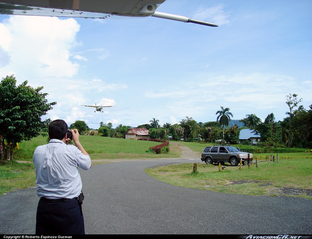 TI-BAO - Cessna 208B Grand Caravan - SANSA - Servicios Aereos Nacionales S.A.