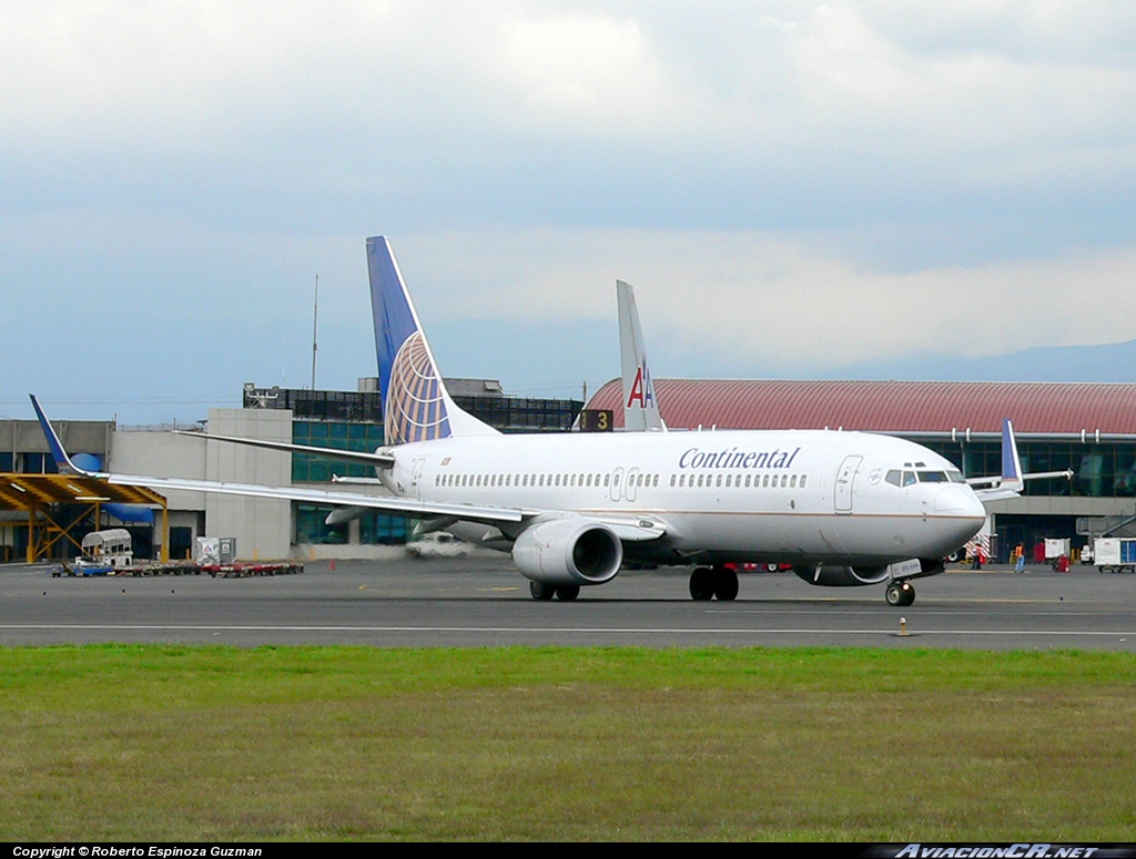 N73275 - Boeing 737-800 - Continental Airlines