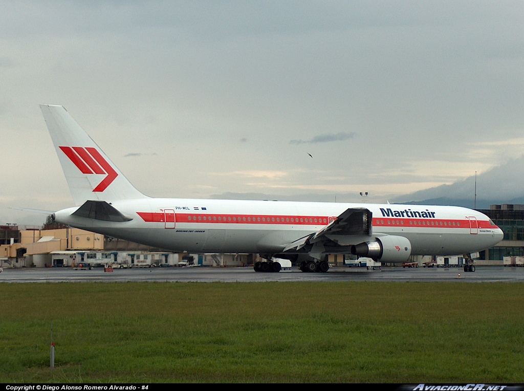 PH-MCL - Boeing 767-31A/ER - Martinair Holland