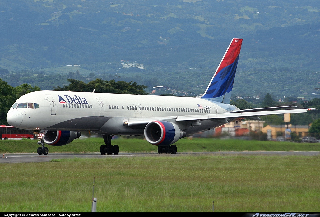 N678DL - Boeing 757-232 - Delta Air Lines