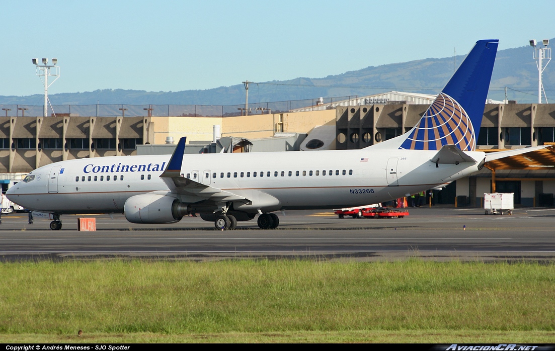 N33266 - Boeing 737-824 - Continental Airlines