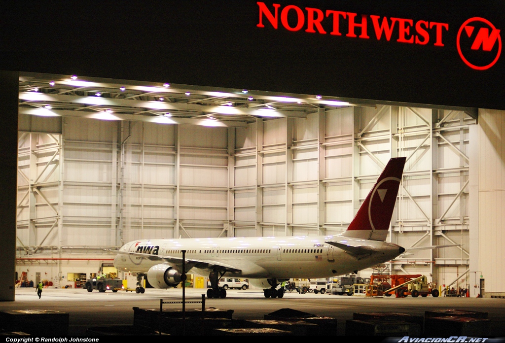 N585NW - Boeing 757-351 - Northwest Airlines