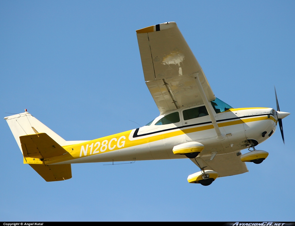 N128CG - Cessna 172 - Privado