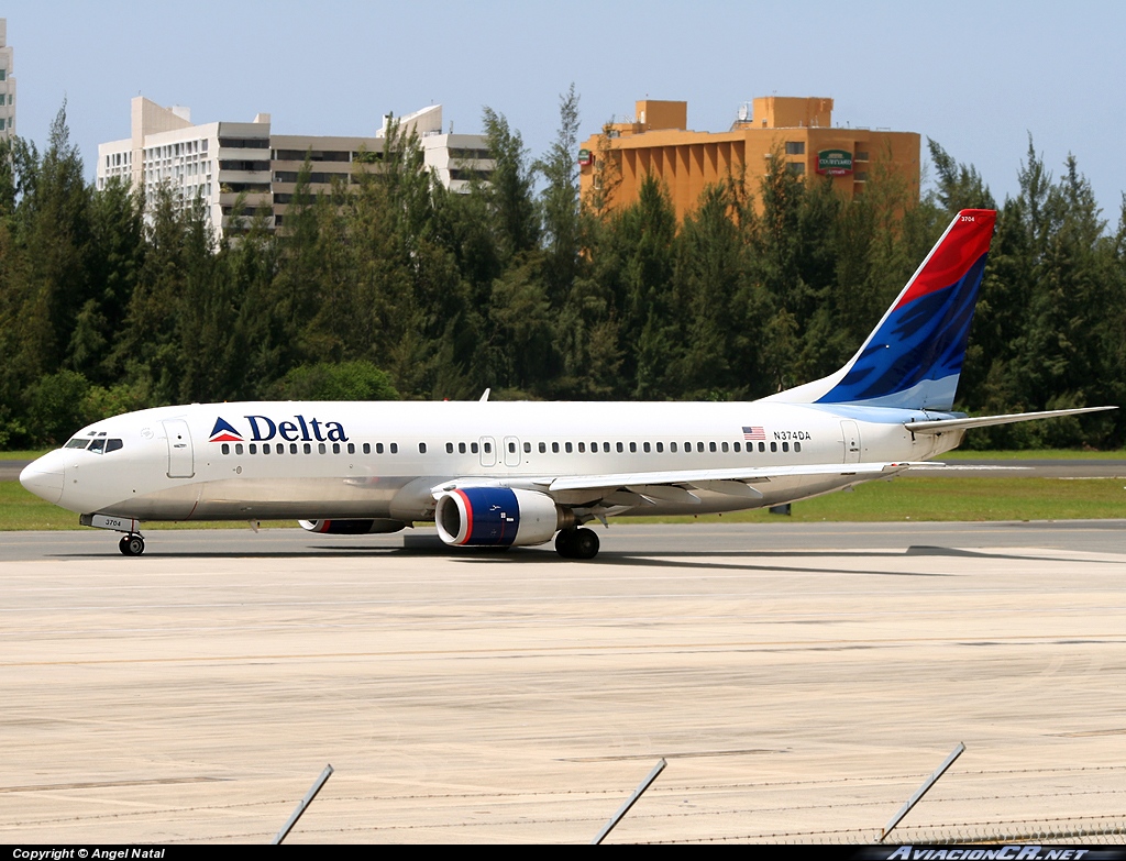 N374DA - Boeing 737-832 - Delta Airlines