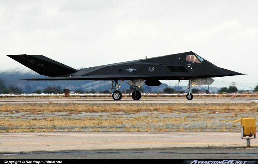  - Lockheed F-117 Nighthawk - USAF - United States Air Force - Fuerza Aerea de EE.UU