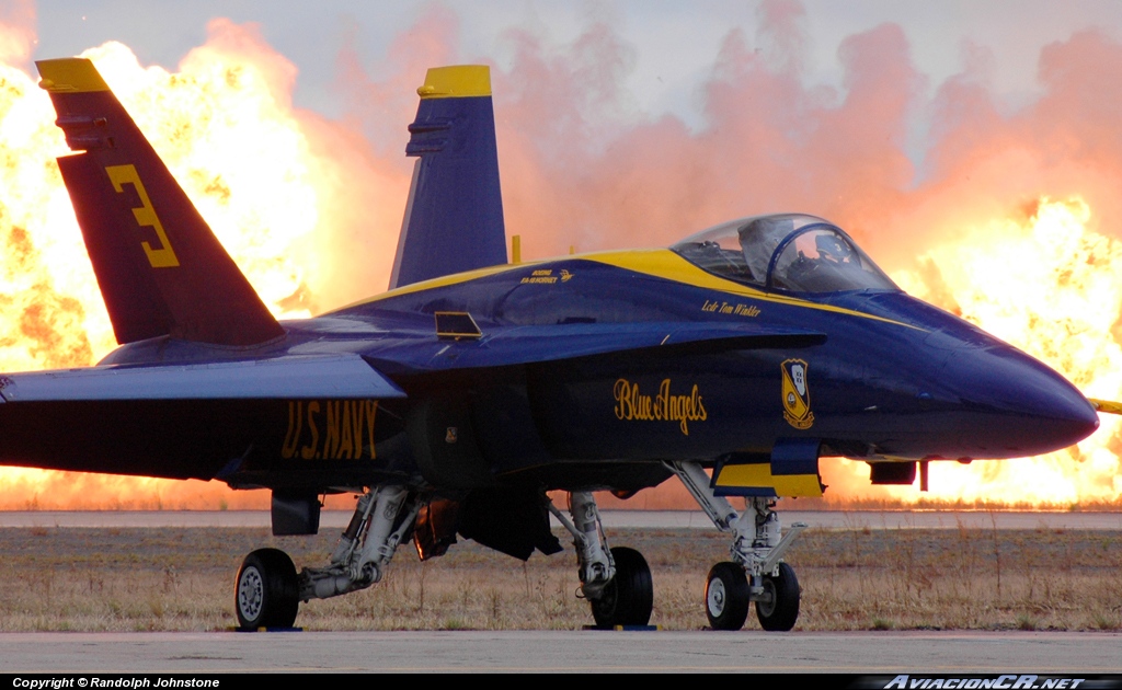 3 - McDonnell Douglas FA-18 Hornet - USA - Marina/NAVY