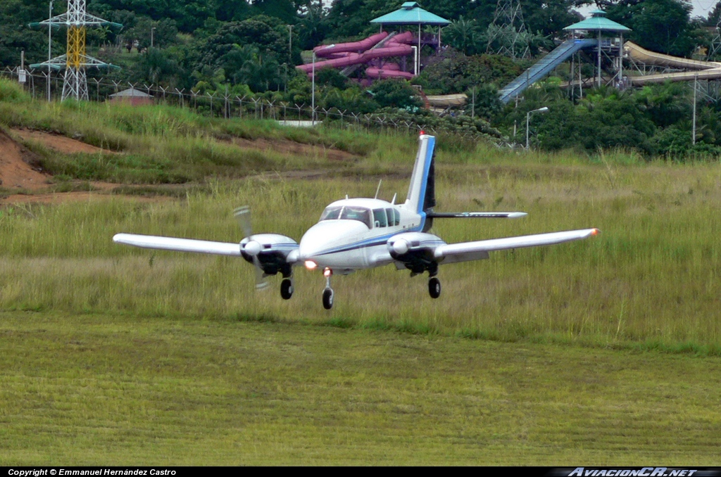 TI-ALC - Piper PA-23-250 - Alfa Romeo Taxi Aéreo