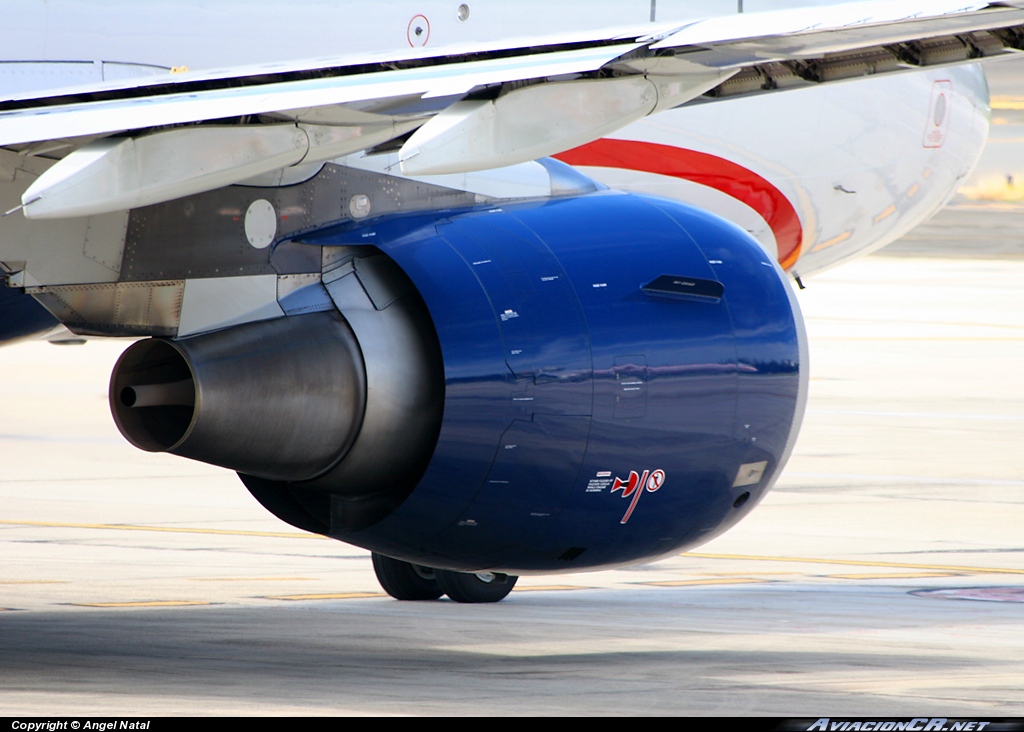 N704US - Airbus A319-100 - US Airways