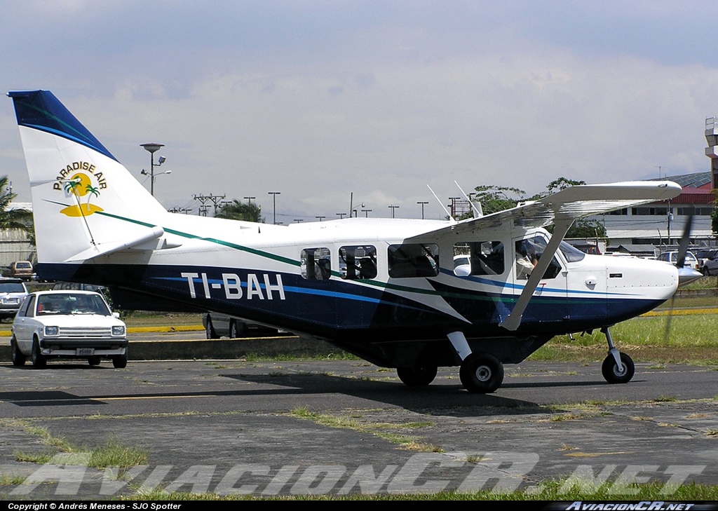 TI-BAH - Gisspland Aviation GA-8 Airvan - Paradise Air