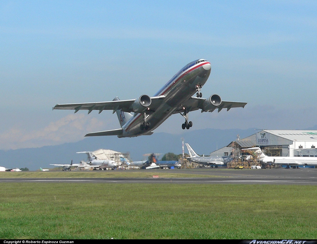 N41063 - Airbus A300B4-605R - American Airlines