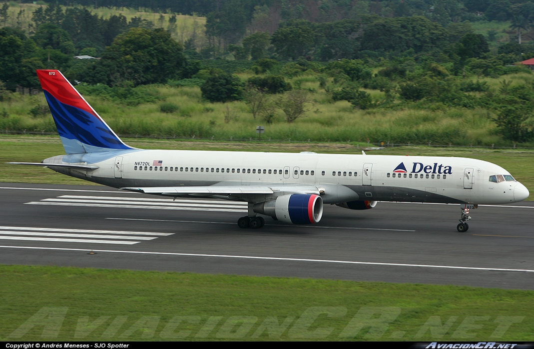 N672DL - Boeing 757-232 - Delta Air Lines