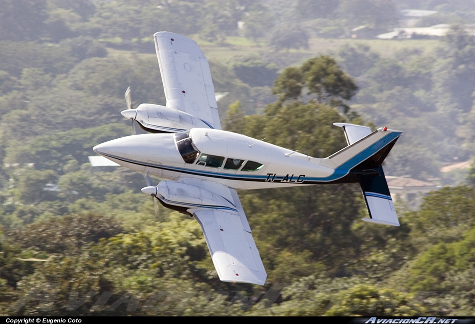 TI-ALC - Piper PA-23-250 - Alfa Romeo Taxi Aéreo