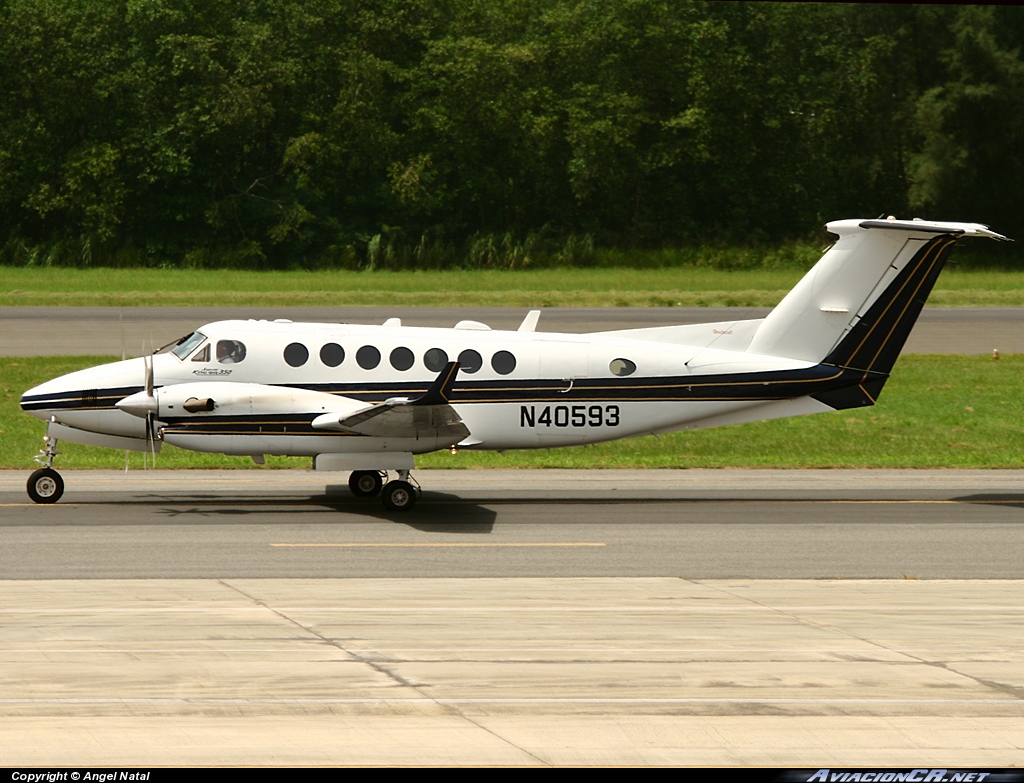 N40593 - Beechcraft KingAir 350 - Privado